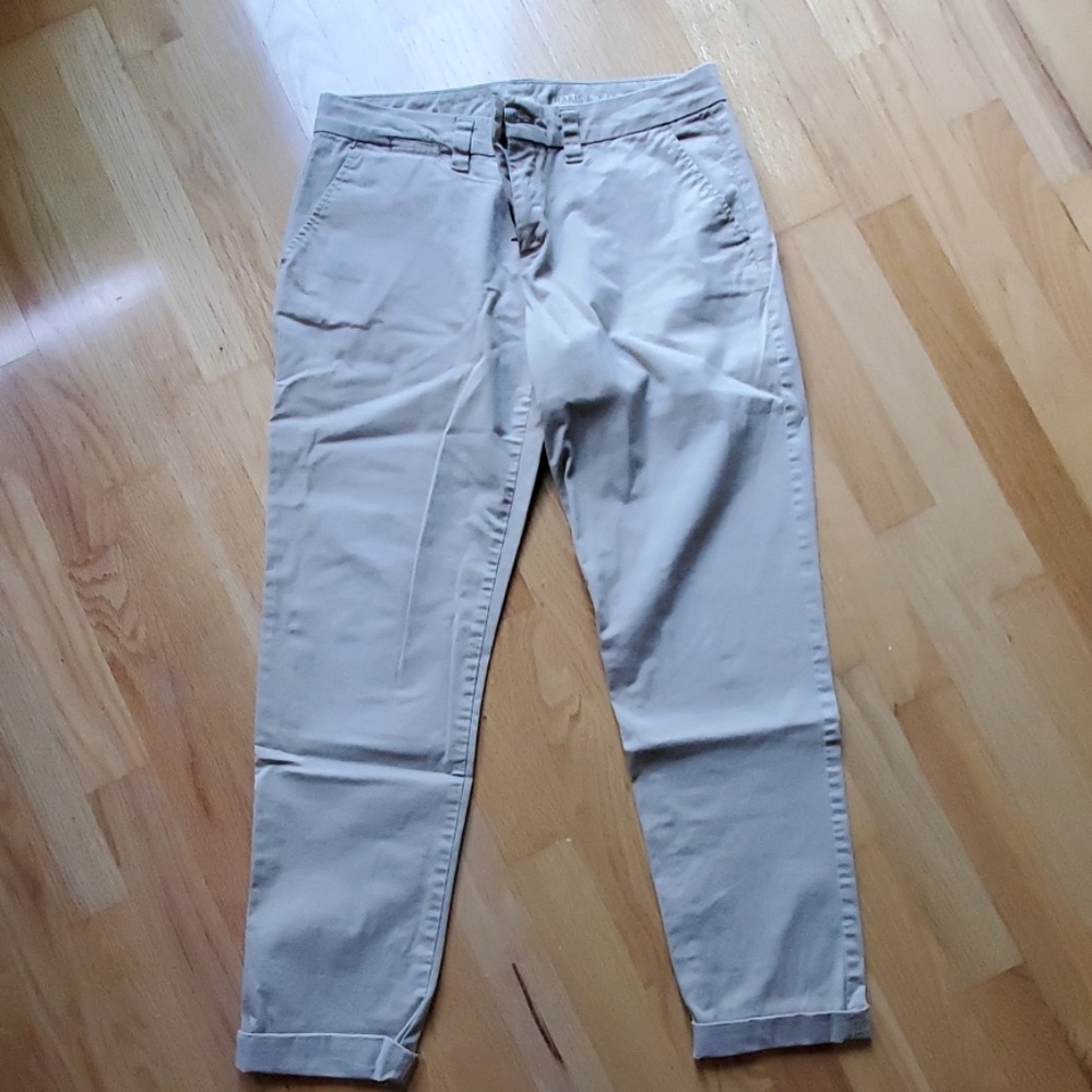 NWOT Gap Broken-In Straight Khakis